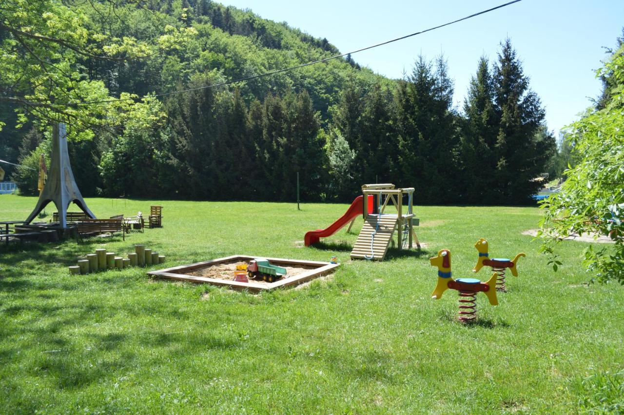 Mobilheim Kemp Rožnov pod Radhoštěm Extérieur photo